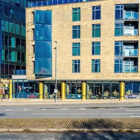 Apartment Gorgeous 2-bedroom Flat With Ensuite - Centre Bradford (West Yorkshire)