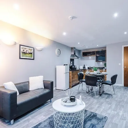 Gorgeous 2-bedroom Flat With Ensuite - Centre * Bradford (West Yorkshire)