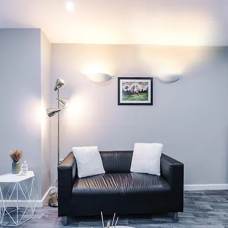 Gorgeous 2-bedroom Flat With Ensuite - Centre Апартаменты Брадфорд