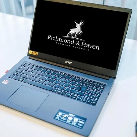 Apartment Gorgeous 2-bedroom Flat With Ensuite - Centre *