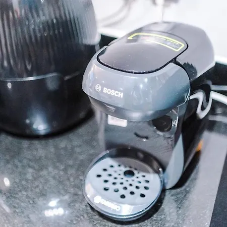 Gorgeous 2-bedroom Flat With Ensuite - Centre