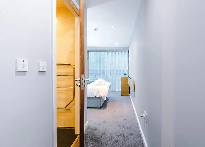 Apartment Gorgeous 2-bedroom Flat With Ensuite - Centre Bradford (West Yorkshire)