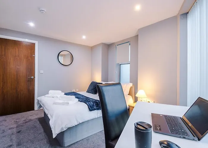 Gorgeous 2-bedroom Flat With Ensuite - Centre * Bradford (West Yorkshire)