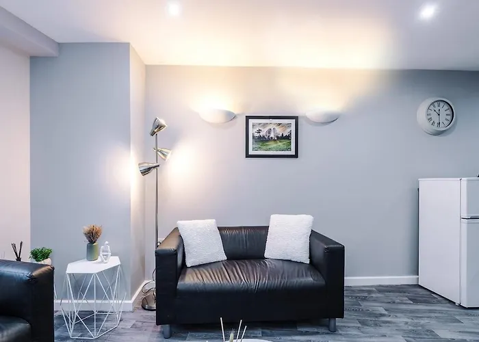 Gorgeous 2-bedroom Flat With Ensuite - Centre Apartment Bradford (West Yorkshire)