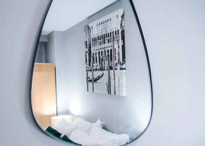 Gorgeous 2-bedroom Flat With Ensuite - Centre