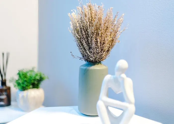 Apartment Gorgeous 2-bedroom Flat With Ensuite - Centre