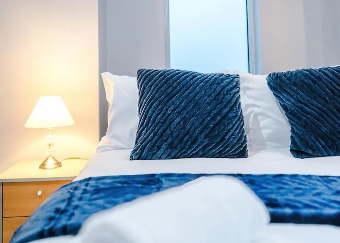 Apartment Gorgeous 2-bedroom Flat With Ensuite - Centre Bradford (West Yorkshire)