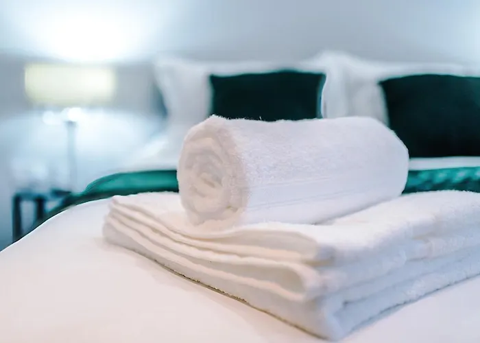 Gorgeous 2-bedroom Flat With Ensuite - Centre Apartment Bradford (West Yorkshire)