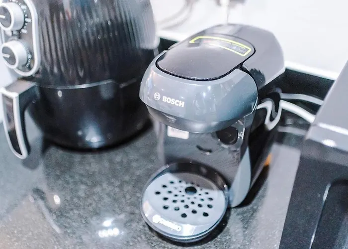 Gorgeous 2-bedroom Flat With Ensuite - Centre