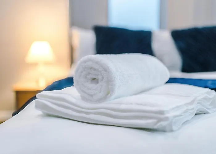 Apartment Gorgeous 2-bedroom Flat With Ensuite - Centre *