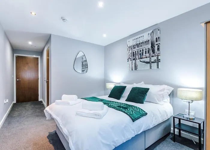 Apartment Gorgeous 2-bedroom Flat With Ensuite - Centre Bradford (West Yorkshire)