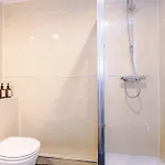 Gorgeous 2-bedroom Flat With Ensuite - Centre Apartment