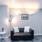 Gorgeous 2-bedroom Flat With Ensuite - Centre Apartment Bradford (West Yorkshire)