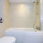 Gorgeous 2-bedroom Flat With Ensuite - Centre