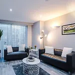 Gorgeous 2-bedroom Flat With Ensuite - Centre Apartment Bradford (West Yorkshire)
