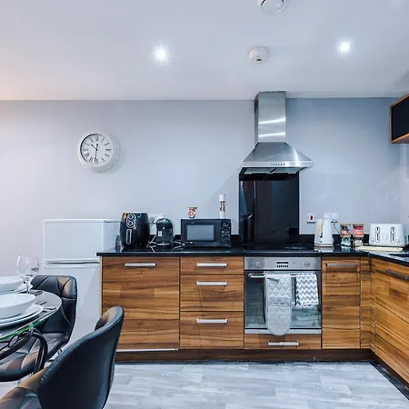 Apartment Gorgeous 2-bedroom Flat With Ensuite - Centre Bradford (West Yorkshire)
